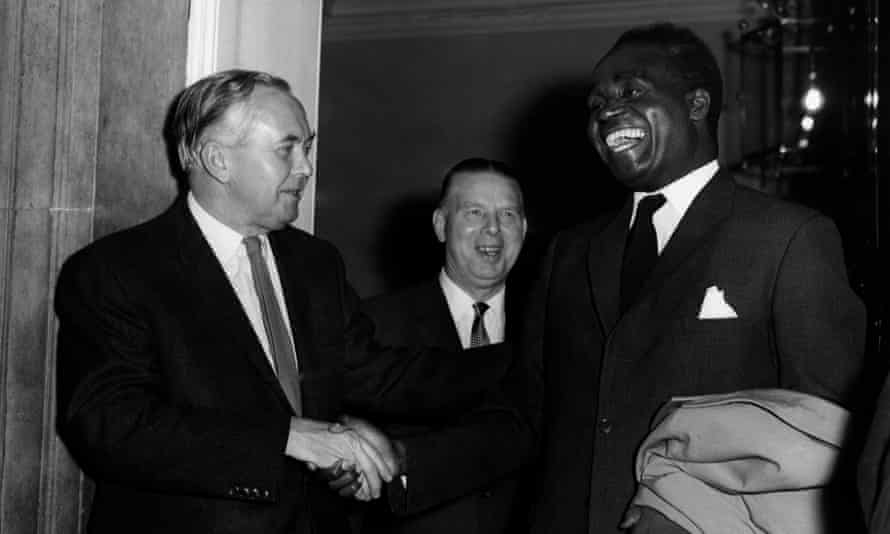 Kenneth Kaunda, right, on a visit to London in 1964, with the UK prime minister Harold Wilson, left, and Arthur Bottomley, secretary of state for Commonwealth relations.