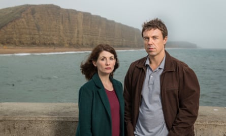 Jodie Whittaker in Broadchurch, with Andrew Buchan.