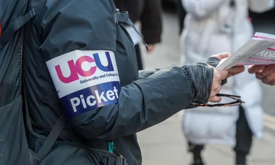 Lecturers picket University College London, 1 December