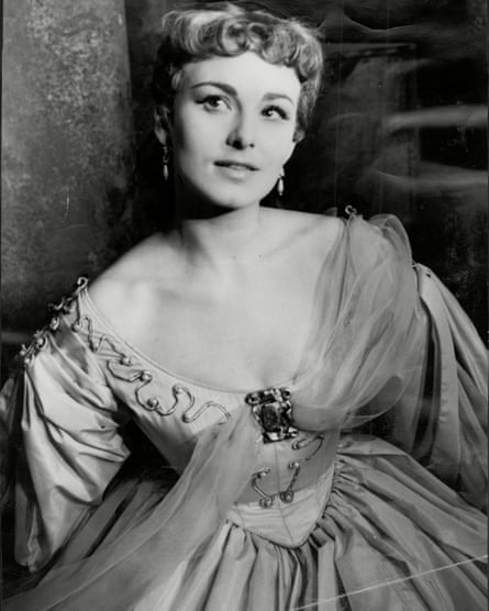 Barbara Jefford in Othello in 1954.
