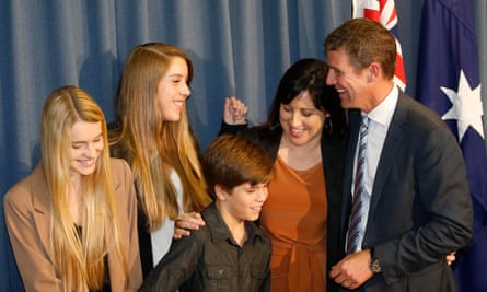 Mike Baird with his family during a press conference at NSW Parliament in Sydney, Thursday, April 17, 2014. (AAP Image/Daniel Munoz) NO ARCHIVING