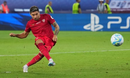 Transfer roundup: Blades ready to sign Aston Villa’s Cameron Archer for £18.5m | Transfer window 5 Gonzalo Montiel scores for Sevilla in the Super Cup shootout against Manchester City earlier this month
