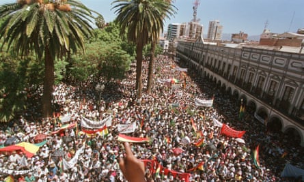 Street filled with protesters in Cochabamba during the 1999-2000 protests against privatisation of the water system