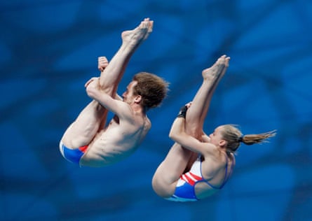 Jade Gillet and Gary Hunt in the mixed 10m synchronised final at the Fina world championships in Budapest, Hungary, in 2022.