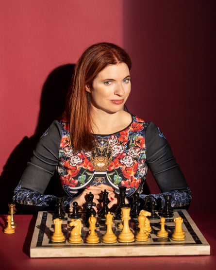 Jennifer Shahade with chess board.