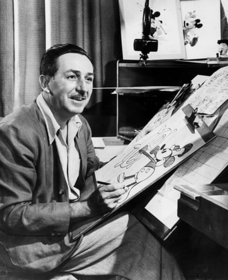 Walt Disney draws Mickey Mouse