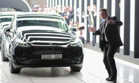 Elon Musk during the Chancellor's visit to the Tesla Gigafactory Berlin-Brandenburg in Grunheide