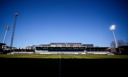 Diaz Arena KV Oostende menampung 8.400 tetapi rata-rata penonton musim lalu mendekati 3.700
