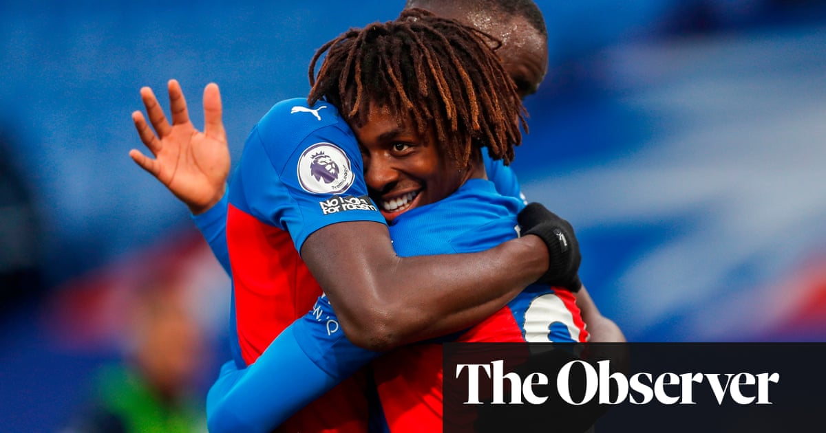 Eberechi Eze inspires Crystal Palace rout of Leeds after VAR denies Bamford