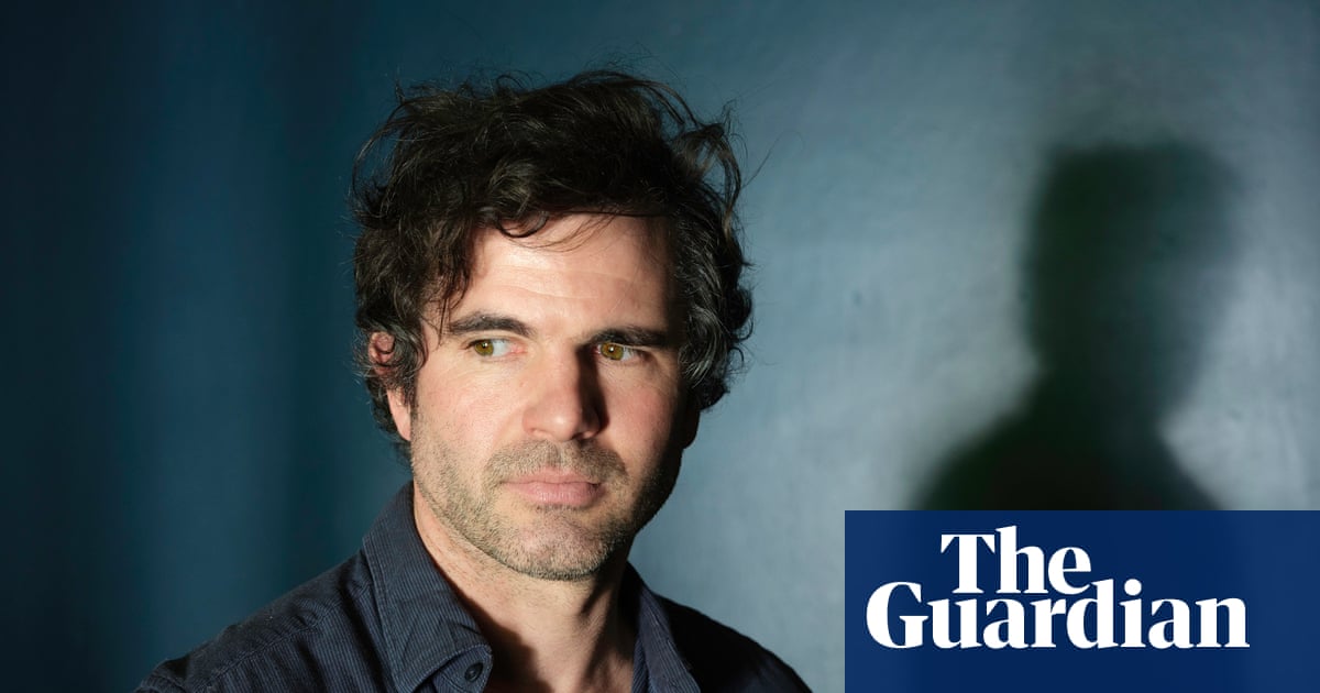 Frogs for Watchdogs by Seán Farrell review – about a boy