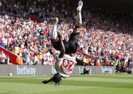 Kamaldeen Sulemana celebrates his first goal for Southampton with a somersault