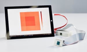 The sKan detects melanomas by measures skin temperature to quickly and accurately identify melanoma.