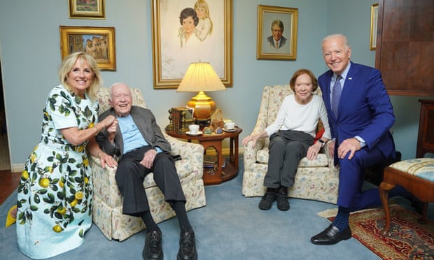 US president Joe Biden and his wife Jill visit Jimmy Carter and wife Rosalynn.