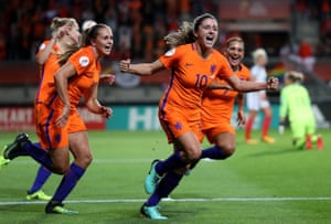 Daniëlle van de Donk celebrates after scoring the Netherlands’ second goal against England in the Euro 2017 semi-final.