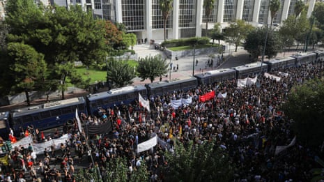 Greek court's ruling on Golden Dawn party met with jubilation – video
