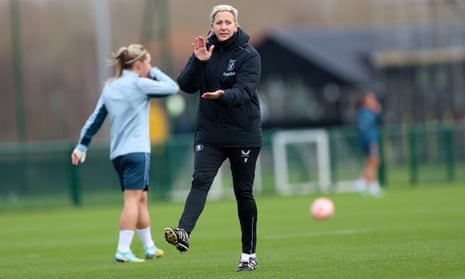Aston Villa v Tottenham: Women’s Super League – live | Women's Super League 6 Carla Ward