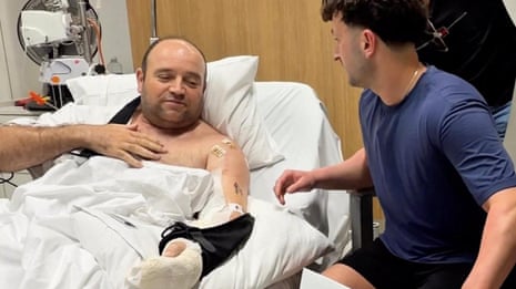 Bondi hero Ahmed al-Ahmed presented with $2.5m cheque in ...