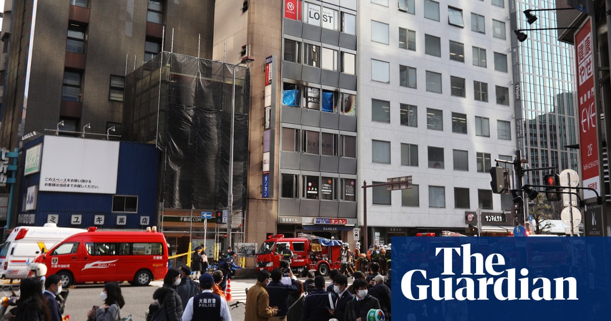 Japanese firefighters battle deadly blaze at Osaka clinic