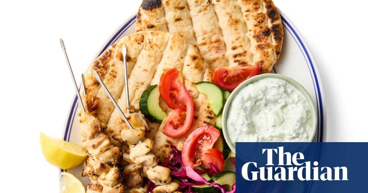 How to make the perfect chicken souvlaki – recipe | Felicity Cloake's How to make the perfect …
