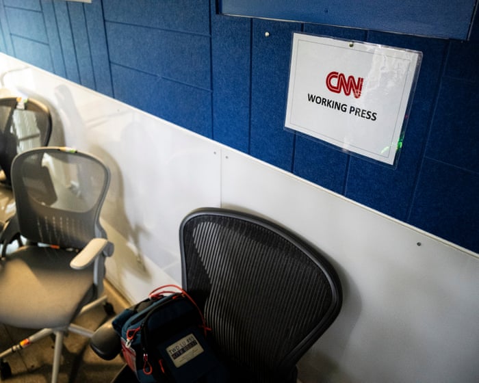 Trump’s ban on CNN, Politico and MS Now likely unconstitutional, judge rules in restoring temporary access – US politics live
