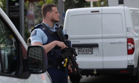 Shooting reported in downtown Auckland<br>A police officer stands guard amid reports of a shooting in Auckland, New Zealand on July 20, 2023. REUTERS/Nathan Frandino