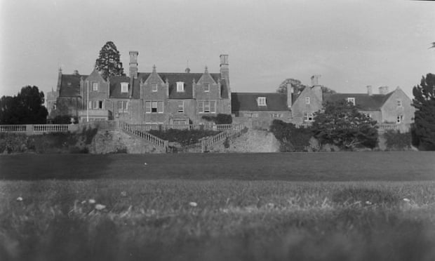 Pinewood school in 1975, the year Richard Beard first attended aged eight.