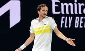 Australian Open 2021: Svitolina beats Gauff, Tsitsipas edges Kokkinakis – live! | Sport 8 medvedev