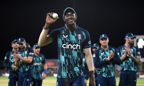 England beat South Africa in third ODI after defending mammoth 347 – as it happened