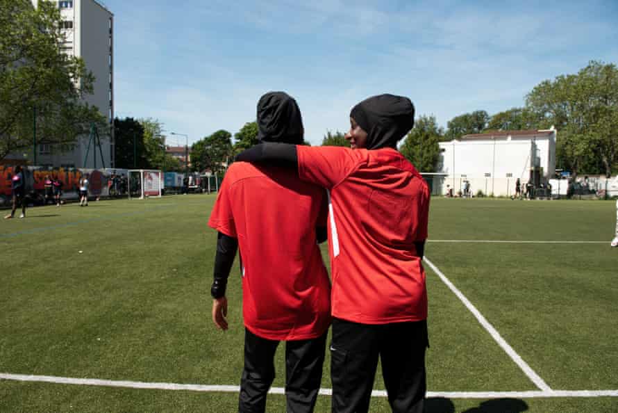 Hawa Doucouré with another woman from Les Hijabeuses at the Women’s Urban Cup