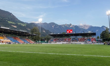 Sân bóng Liechtenstein.