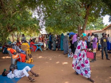 Distributing humanitarian aid at the Gorom refugee camp