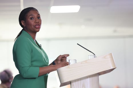 Defence secretary says he hopes to deploy British troops to Ukraine - UK politics live