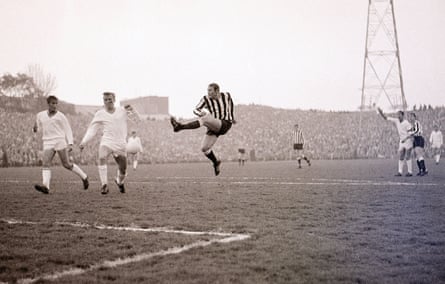 Pop Robson fires off a shot for Newcastle against Ujpest Dosza