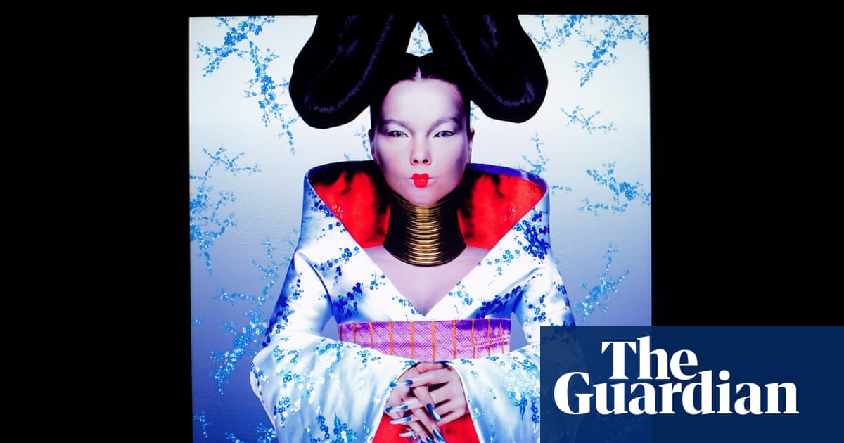 V&A hosts Europe's first major exhibition on kimono