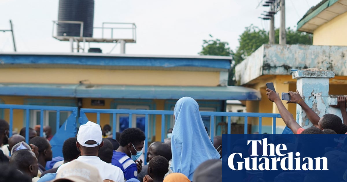 Survivor recounts panic and struggle to breathe in Nigerian prison cell where 37 died