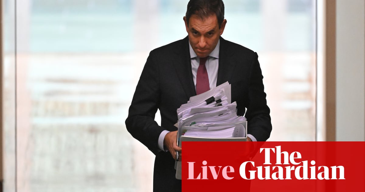 Australia politics live: leading economists predict $33.5bn budget deficit for this financial year