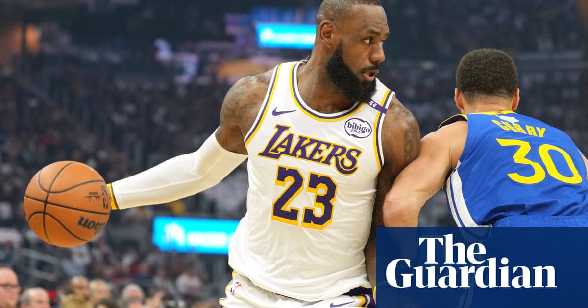 Lakers Edge Warriors in Christmas Day Thriller, Reaves' Shot Secures Victory