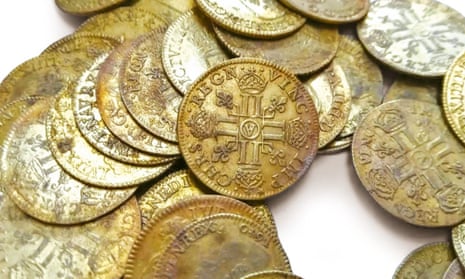 239 Louis XIII and Louis XIV gold pieces discovered in a house in Quimper