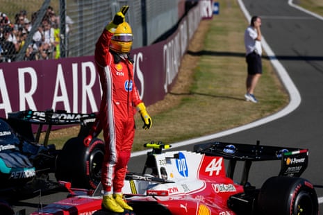 Lewis Hamilton delights home crowd with pole position for British GP sprint race | Formula One 2026 | The Guardian
