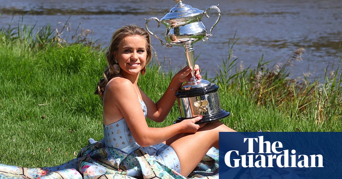 Sofia Kenin emerges from the shadows in style with first major title