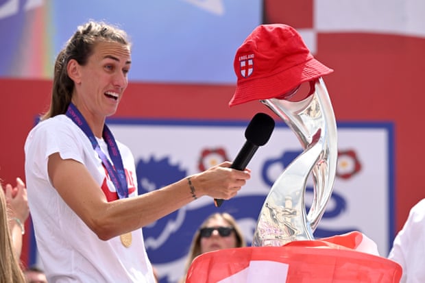 Jill Scott is interviewed during the Trafalgar Square celebrations with the EURO 2022 Trophy.