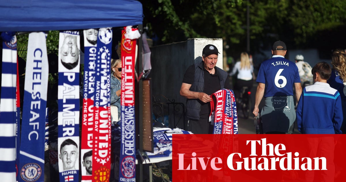 Chelsea v Manchester United: Premier League live