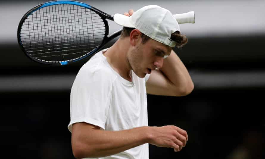 A frustrated Jack Draper during his second-round defeat to Alex de Minaur.