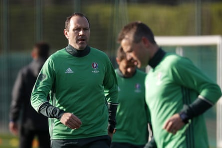 Jonas Eriksson trains.