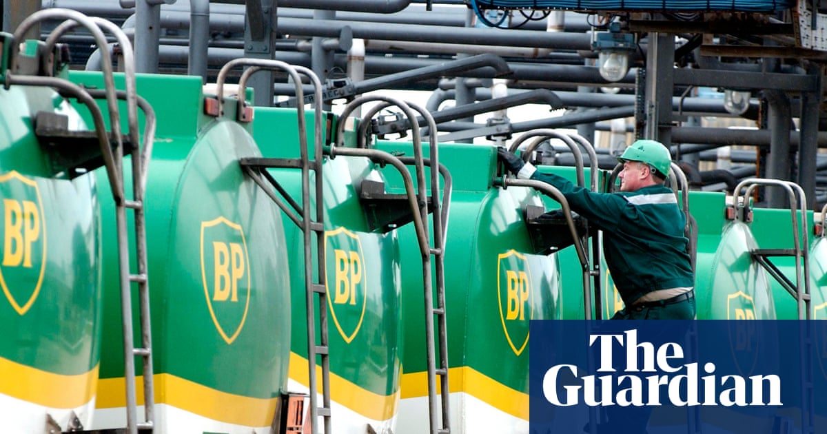 BP plans to sell shares in flagship carbon projects as it pulls back from green agenda