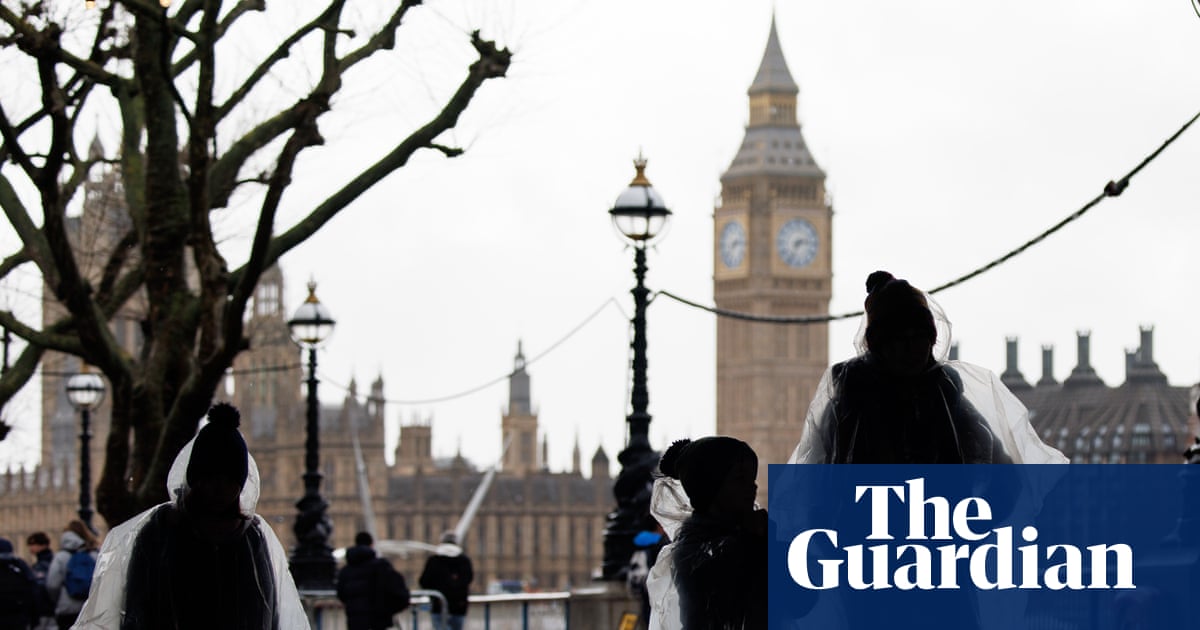 UK braces for Storm Dave over Easter with winds up to 90mph