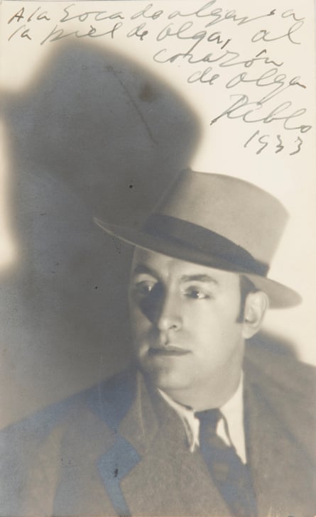 Pablo Neruda, 1933, with a message for his lover Olga.