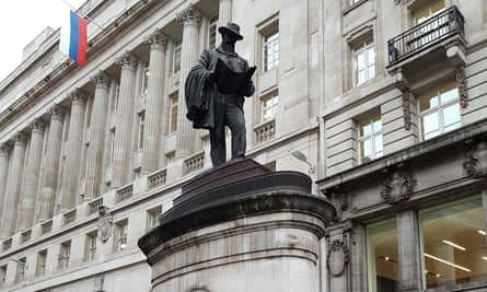 The statue of James Henry Greathead outside the Royal Exchange – complete with sneaky vents.