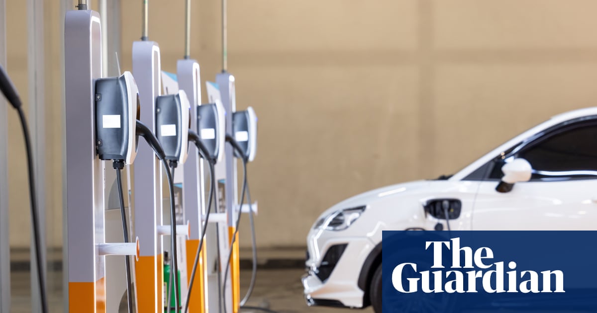 Conservatives would end 2030 ban on new petrol and diesel cars