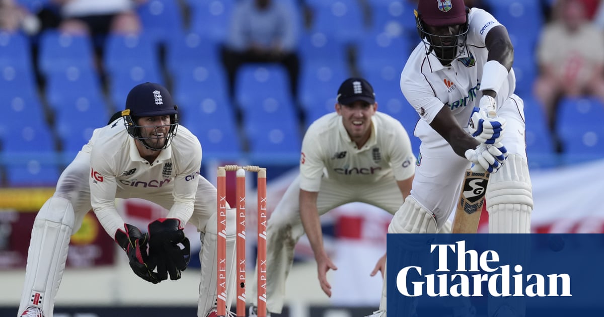 England’s new attack stutters as West Indies’ Holder and Bonner stand firm